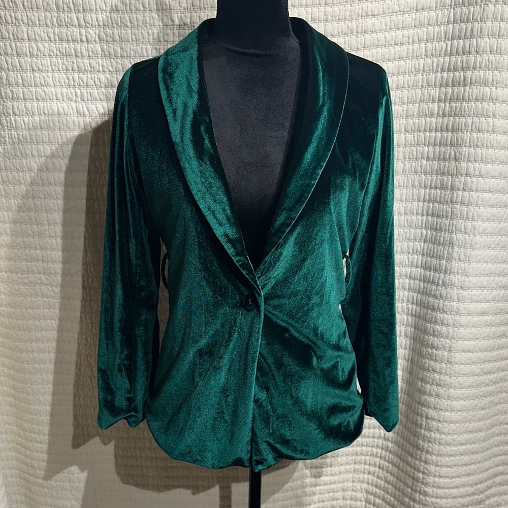 Charlie Holiday Green Velvet Blazer Front Button Closure Size 4 (missing belt)
